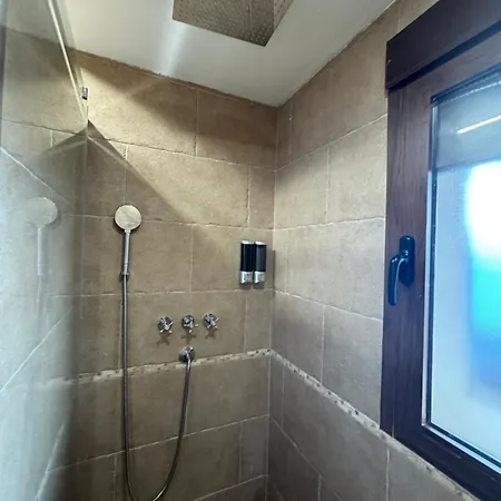 La Casa Del Pueblo Con Piscina Y Barbacoa *