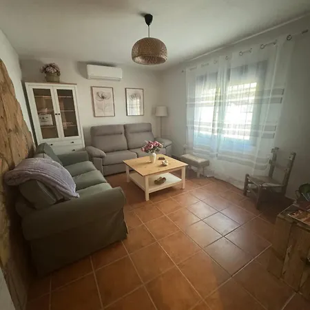 La Casa Del Pueblo Con Piscina Y Barbacoa *