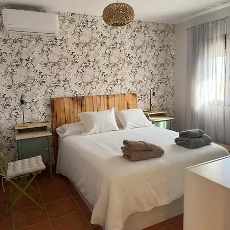 La Casa Del Pueblo Con Piscina Y Barbacoa * Cordobilla de Lacara