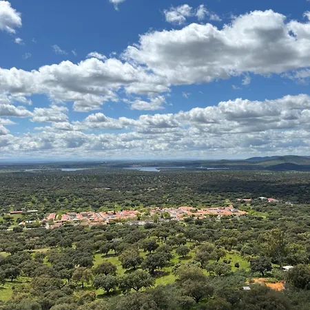 Casa de Férias La Casa Del Pueblo Con Piscina Y Barbacoa