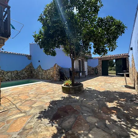 La Casa Del Pueblo Con Piscina Y Barbacoa *