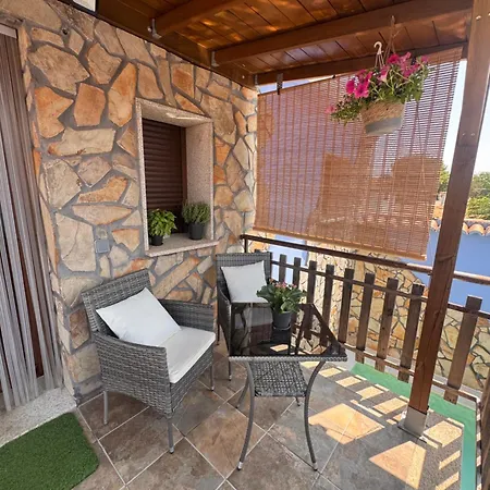 Semesterbostad La Casa Del Pueblo Con Piscina Y Barbacoa