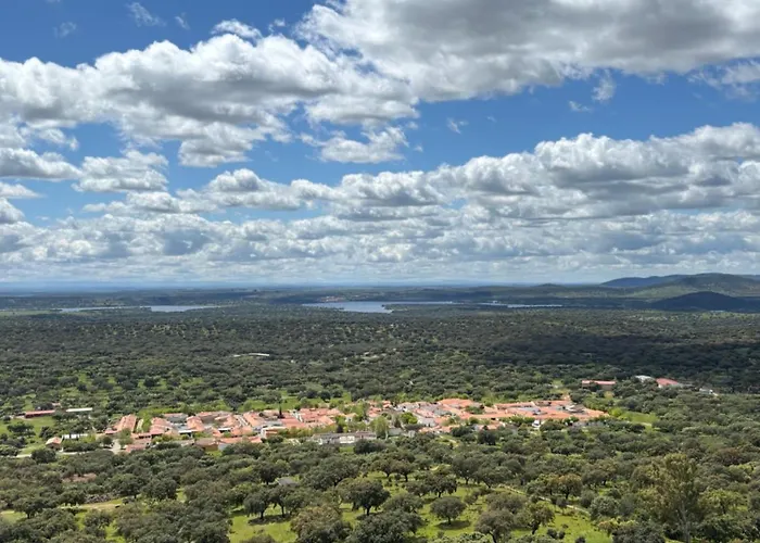 Casa de Férias La Casa Del Pueblo Con Piscina Y Barbacoa